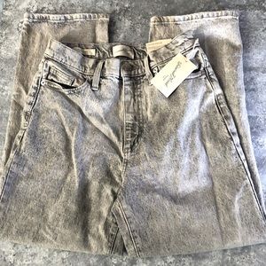NWT!! Gray Wash Vintage Stretch Straight Leg | Size 2 Reg